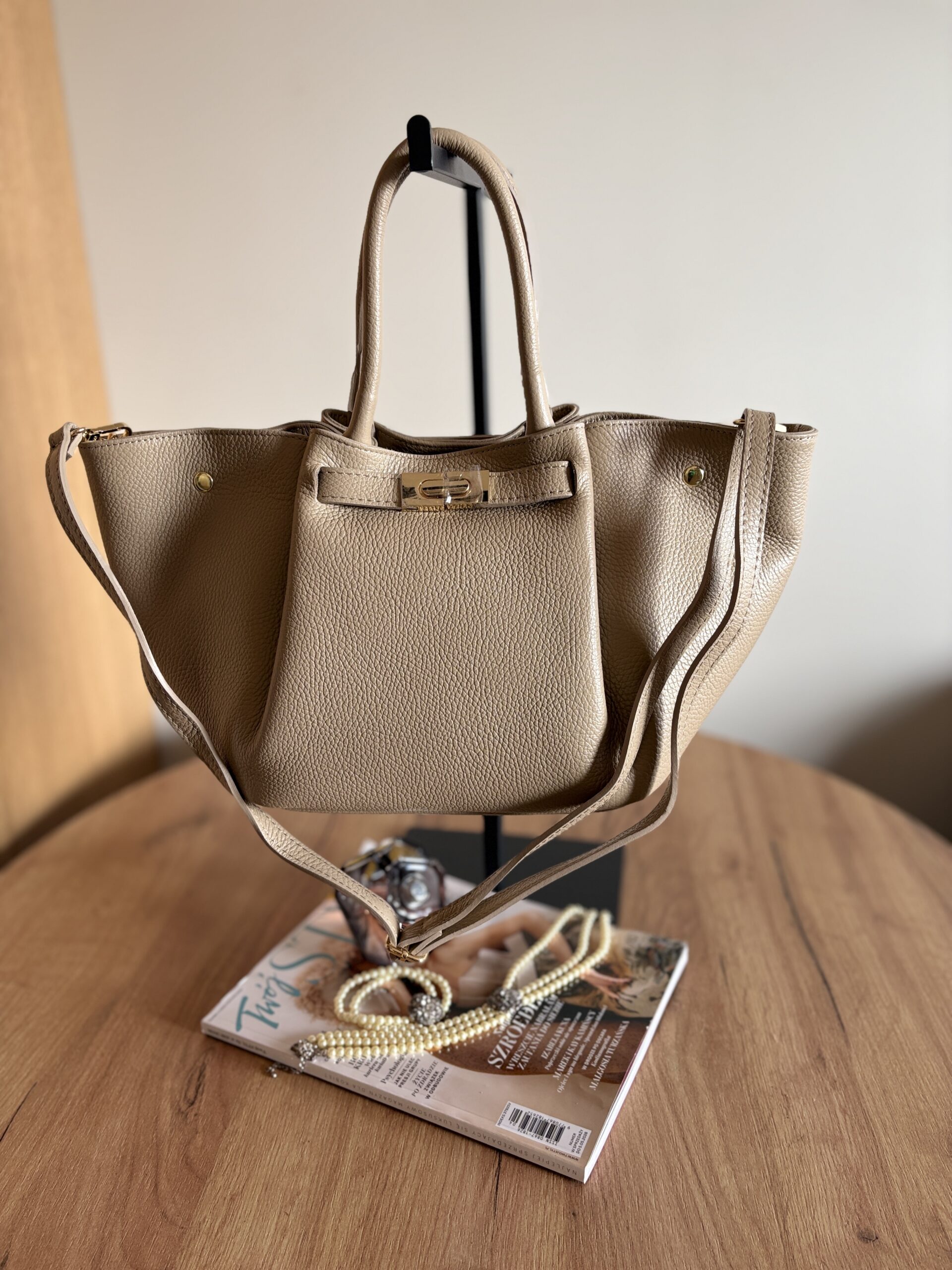 Elegancka skórzana torebka miejska Avoria - kremowa 1 Elegancka skórzana torebka miejska Avoria - kremowa