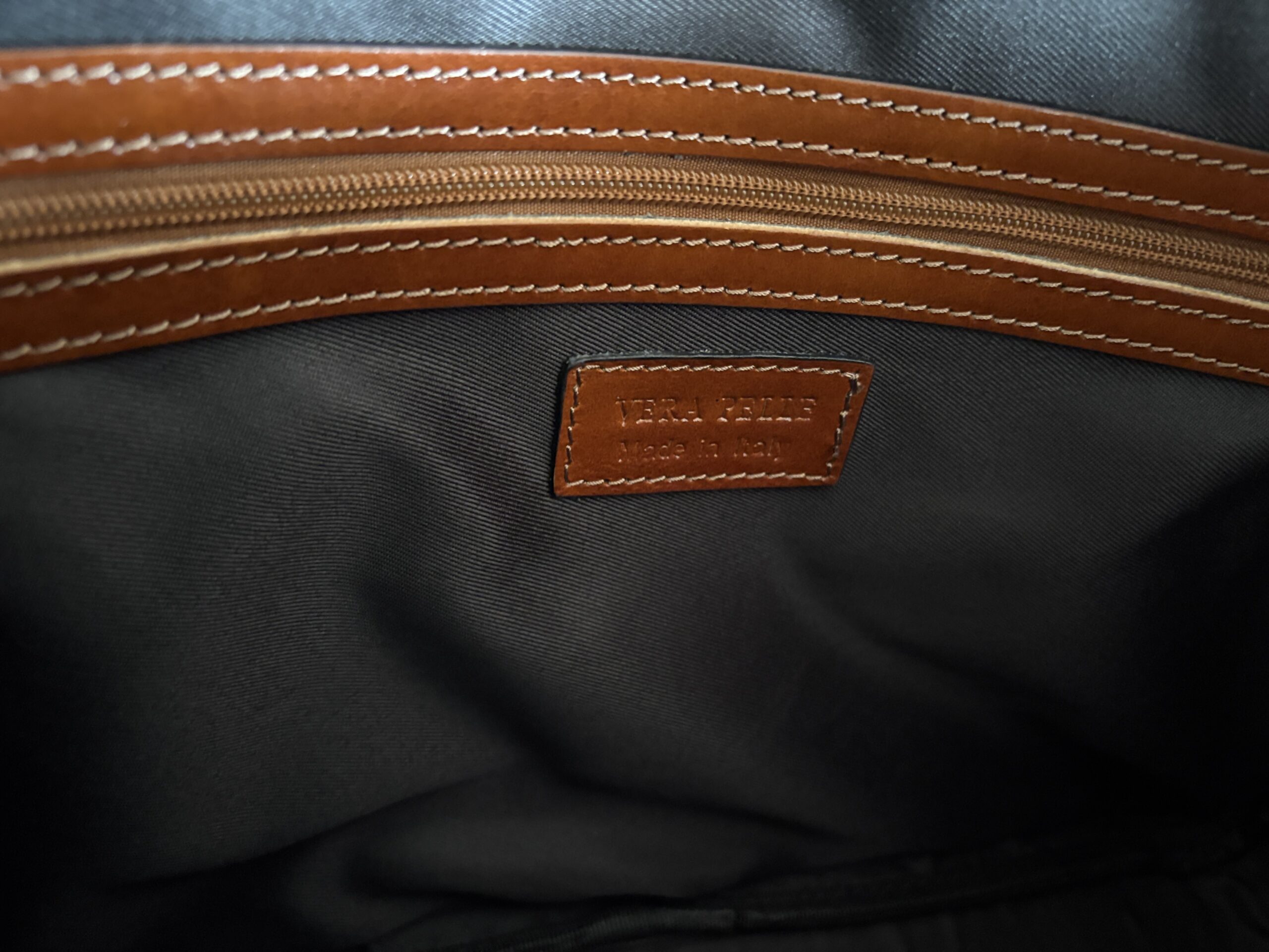 Męska torba na laptopa ze skóry naturalnej Torino - koniakowa 6 Męska torba na laptopa ze skóry naturalnej Torino - koniakowa - obrazek 6