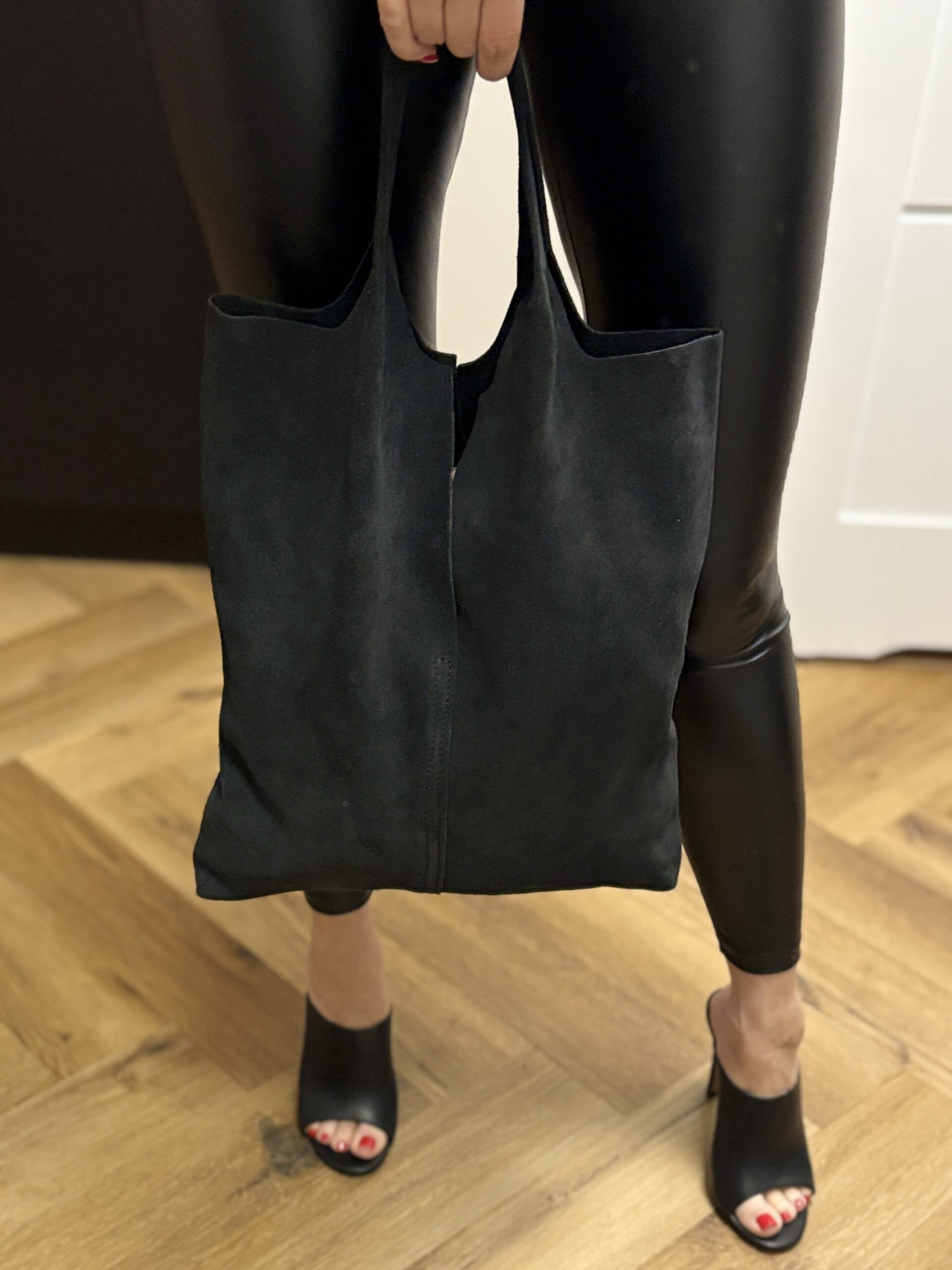 Torba-worek z zamszu naturalnego Lunéa Suede - czarna 7 Torba-worek z zamszu naturalnego Lunéa Suede - czarna - obrazek 7