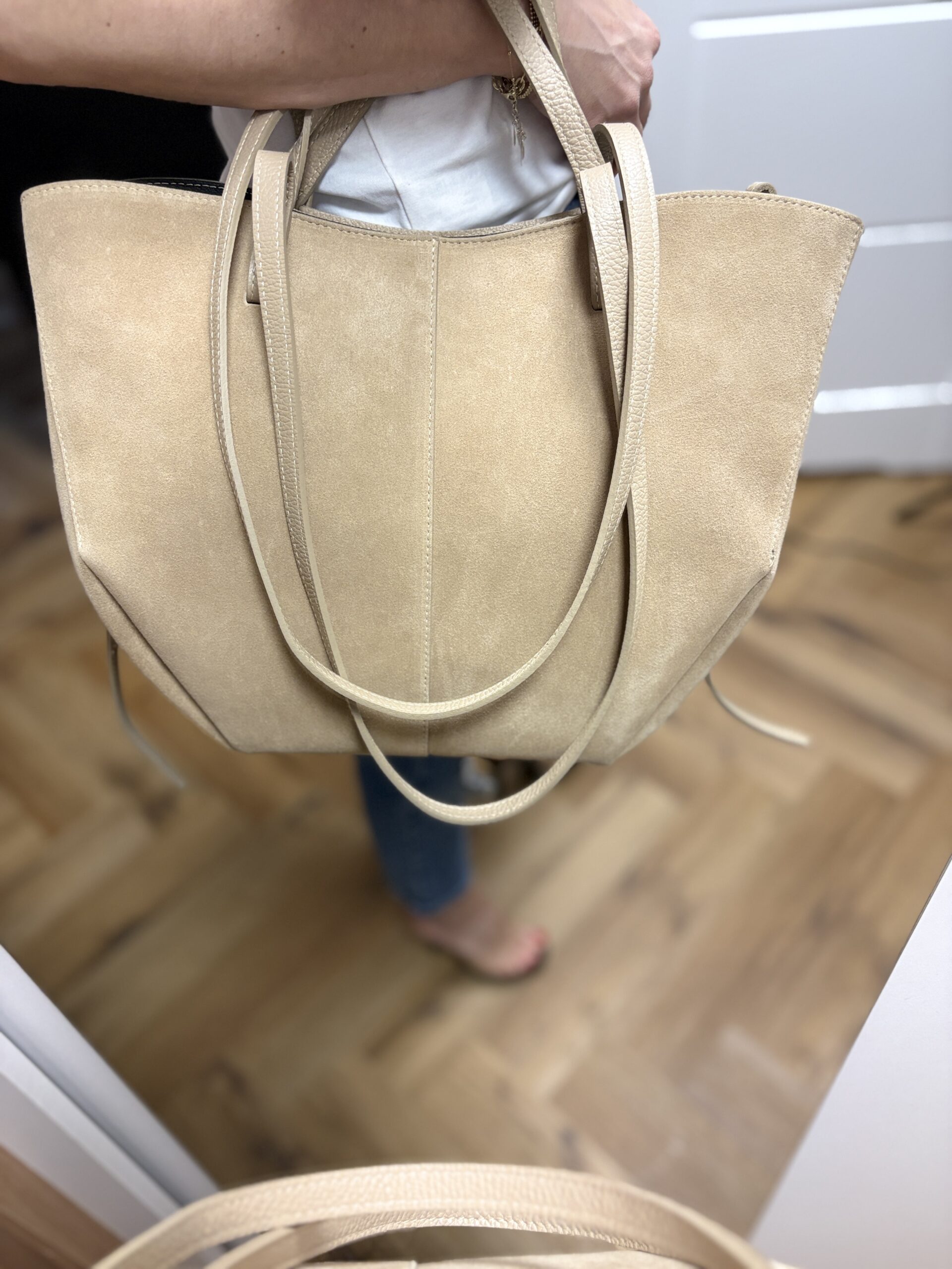 Shopperka z naturalnego zamszu Sorell – beżowa 6 Shopperka z naturalnego zamszu Sorell – beżowa - obrazek 6